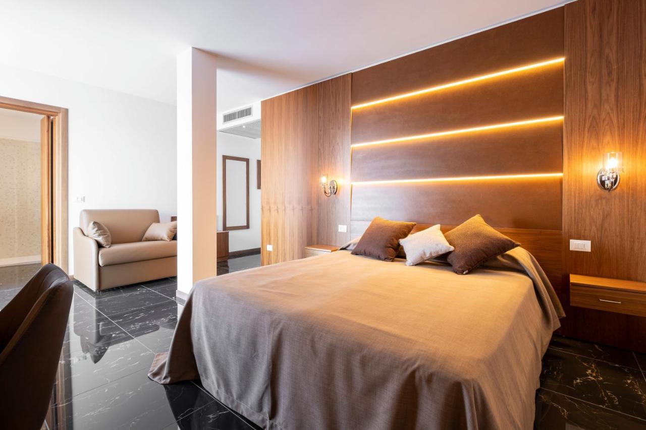 Hotel Mare Lignano Sabbiadoro Dış mekan fotoğraf