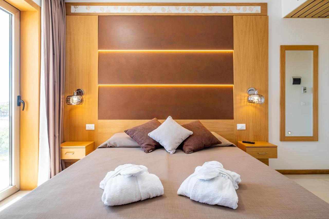 Hotel Mare Lignano Sabbiadoro Dış mekan fotoğraf